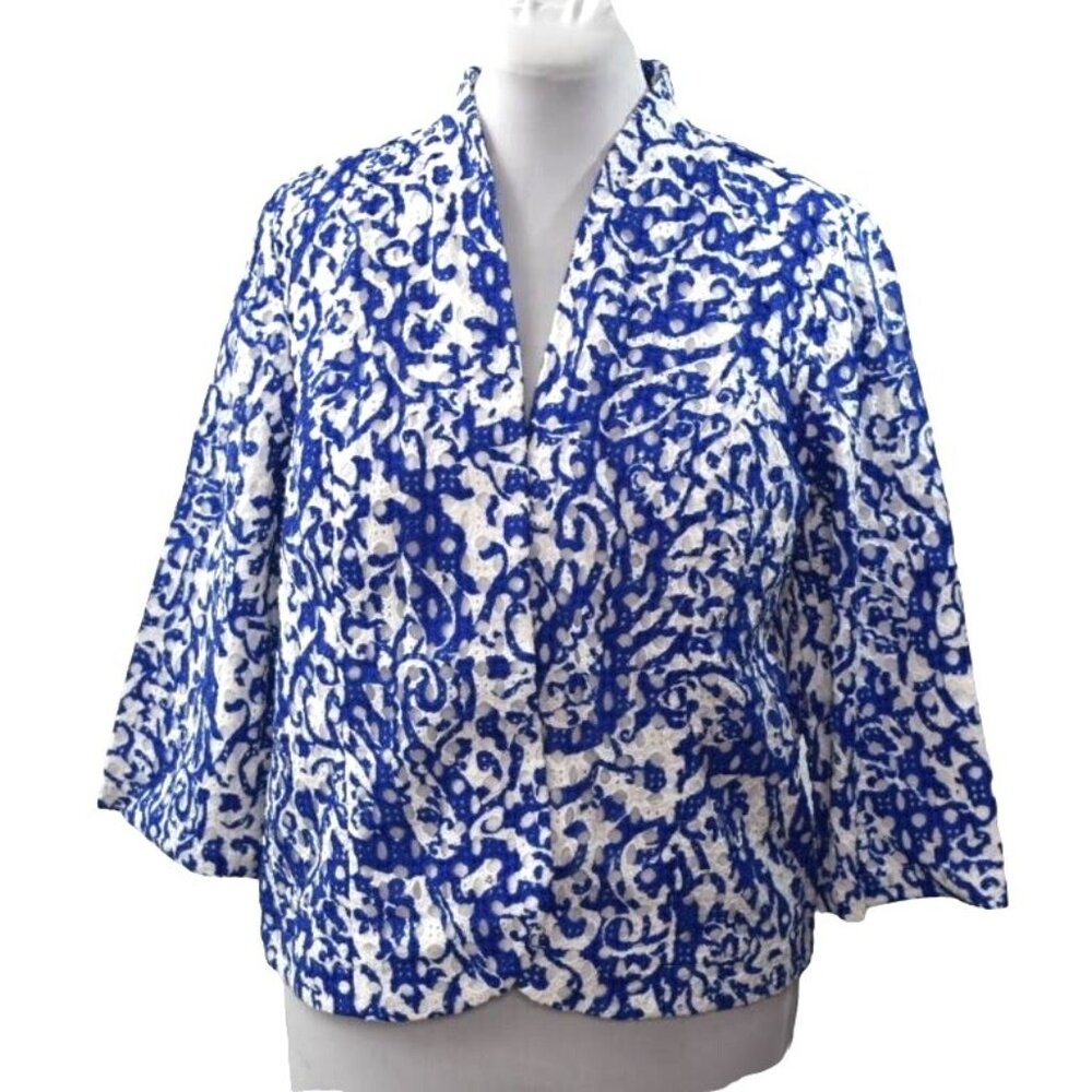 Chicos Eyelet Jacket Womens 16 Size 3 Blue White Floral 3/4 Sleeve Open Front